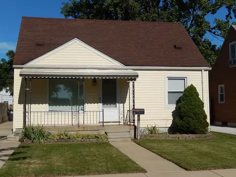 12217 Cornell St, Taylor, MI 48180