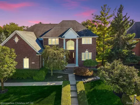3479 Blue Heron Ln, Rochester Hills, MI 48309