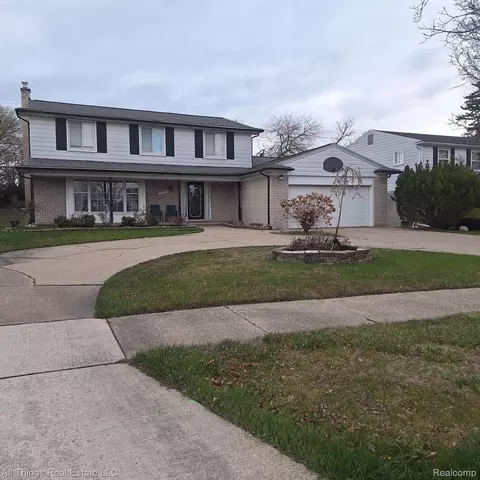21140 Winchester St, Southfield, MI 48076