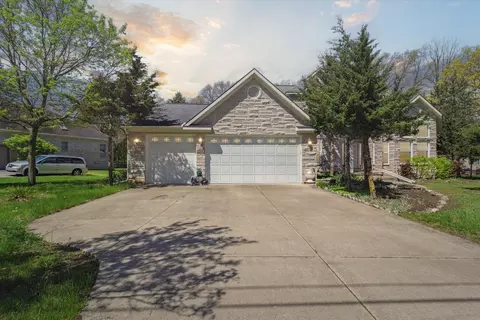 22565 Riverdale Dr, Southfield, MI 48033