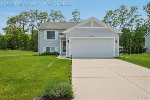 1055 Kenny Brook Ln, Marion, MI 48843