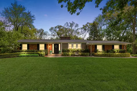 6491 Hills Dr, Bloomfield Hills, MI 48301