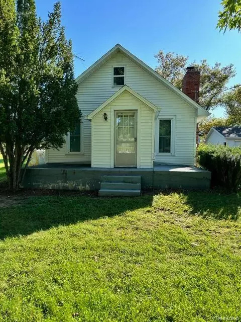 8851 E North Lake Rd E, Watertown, MI 48746