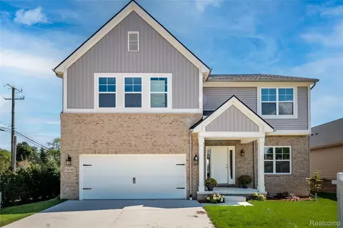 24180 Liberty Hill Dr, Farmington, MI 48336