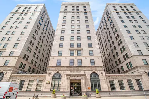 15 E Kirby St #1031, Detroit, MI 48202