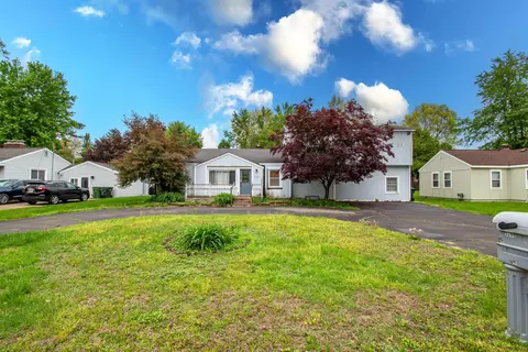 5281 Wilby St, Shelby Township, MI 48317