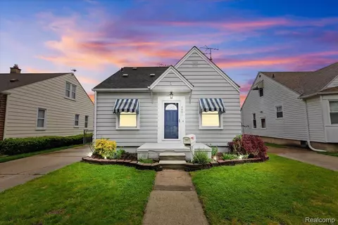 6881 Jackson St, Taylor, MI 48180
