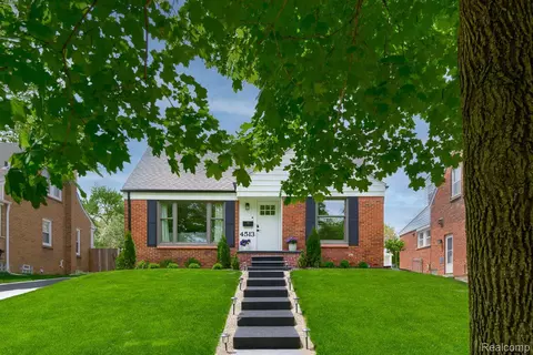 4513 Robinwood Ave, Royal Oak, MI 48073