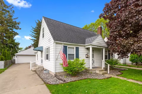 317 Hunter St, Saginaw, MI 48602