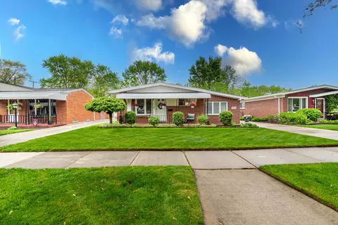 3802 Edgeland Ave, Royal Oak, MI 48073