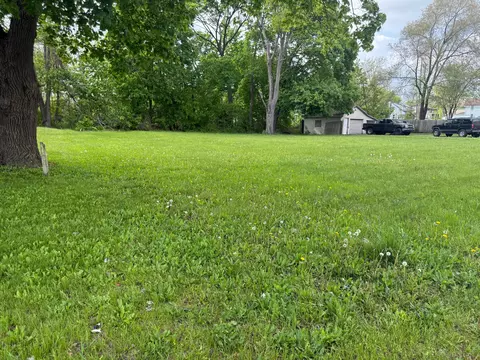 349 N Perry St, Pontiac, MI 48342