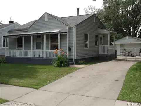 6420 Burr St, Taylor, MI 48180