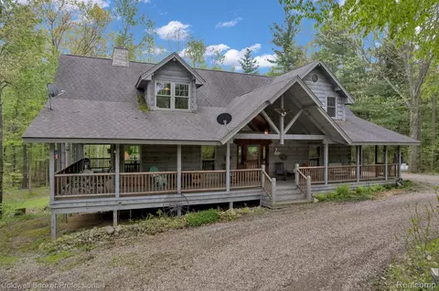 3118 Pratt Ln, Attica, MI 48412