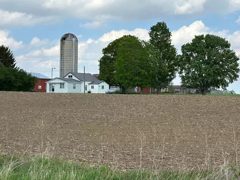 9548 Sharp Rd, Burlington, MI 48727