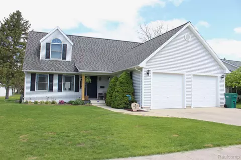 1634 Lynn St, Owosso, MI 48867