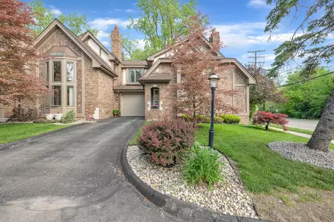 652 S Military St, Dearborn, MI 48124