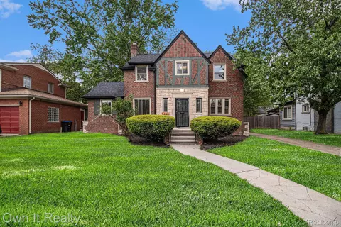 9320 W Outer Dr, Detroit, MI 48219