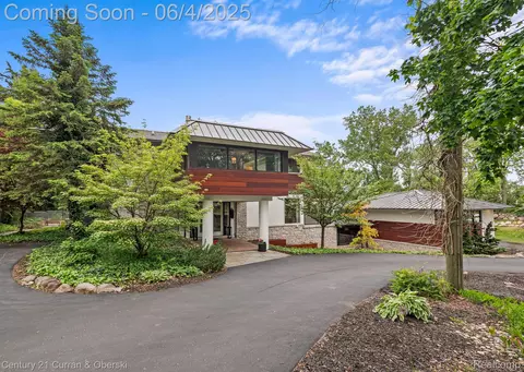 1985 Lone Pine Rd, Bloomfield Township, MI 48302