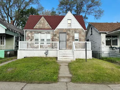 15897 Holmur St, Detroit, MI 48238