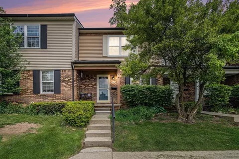 3472 Burbank Dr, Ann Arbor, MI 48105