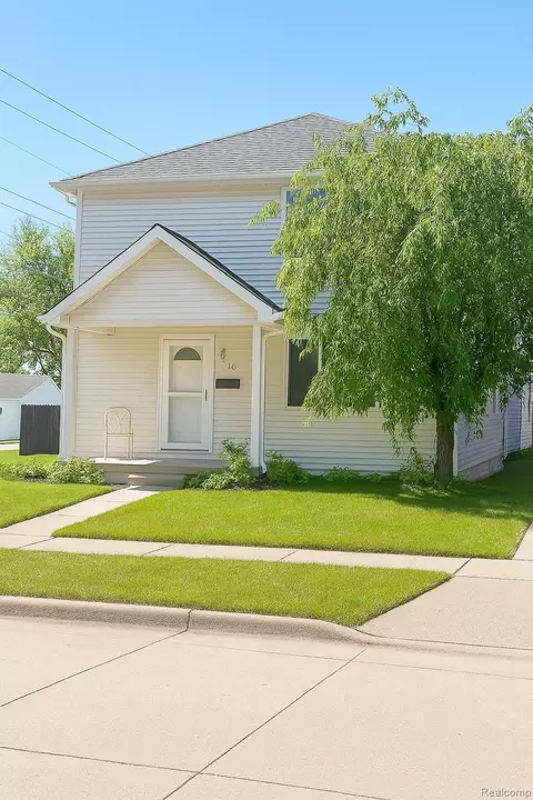 2205 Regina Ave, Lincoln Park, MI 48146