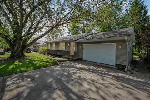 1008 Park St, Tecumseh, MI 49286