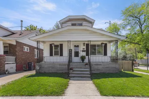 1089 White Ave, Lincoln Park, MI 48146