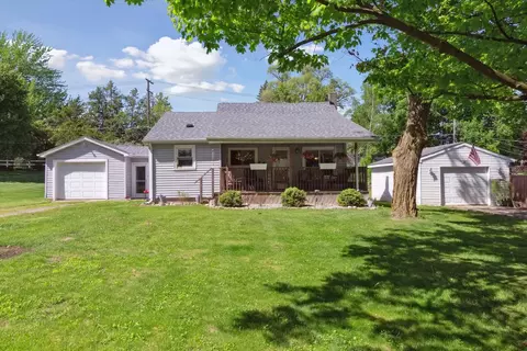 716 Allen St, Caro, MI 48723