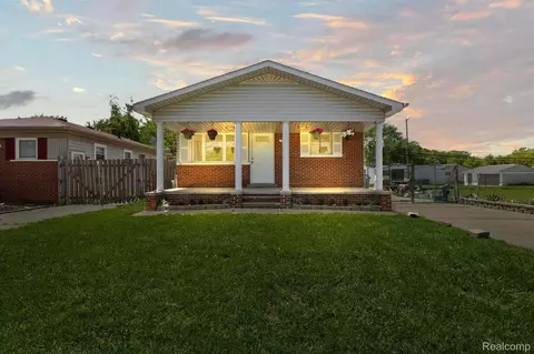 13710 Beech Daly Rd, Taylor, MI 48180