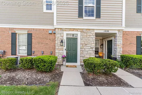1024 Alameda Blvd, Troy, MI 48085
