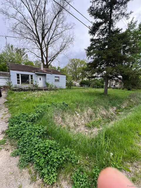 3179 W Hobson Ave, Mount Morris, MI 48504
