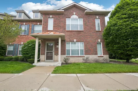 781 2nd St #61, Wyandotte, MI 48192