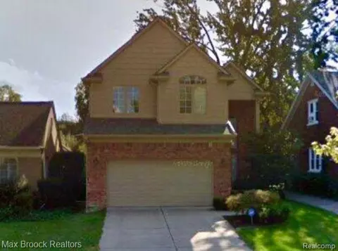 467 Belanger St, Grosse Pointe Farms, MI 48236