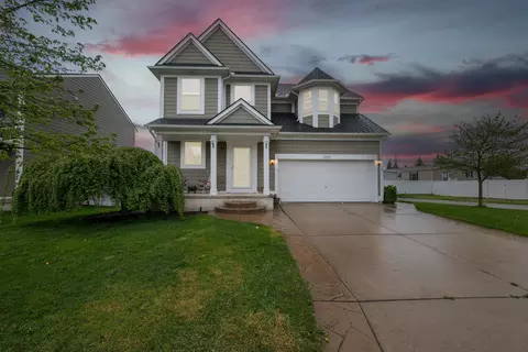 50425 Corey Ave, Chesterfield, MI 48051