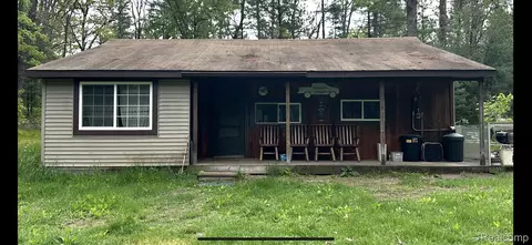 2065 Allen Rd, Plainfield, MI 48739