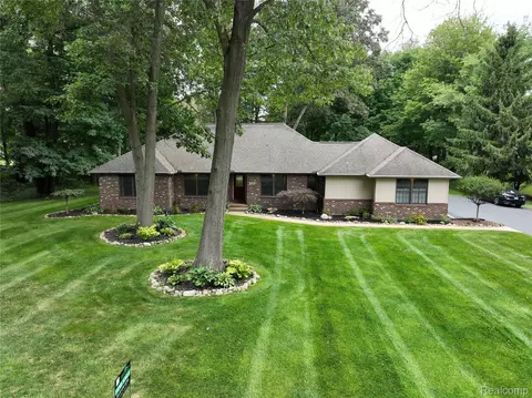15591 Alannah Christine Dr, Marshall, MI 49068
