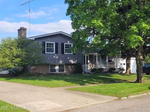 433 Wisler St, Davison, MI 48423