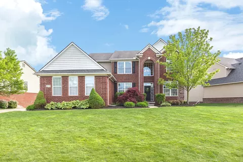58799 Carriage Ln, Lyon, MI 48178