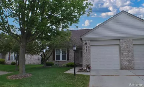 4439 Hunters Cir W, Canton, MI 48188