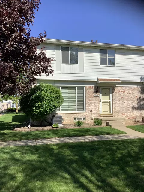 37691 Colonial Dr, Westland, MI 48185