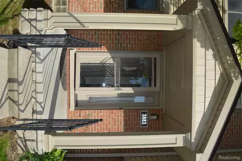 3883 Old Creek Rd 18 14 Rd #18, Troy, MI 48084