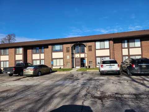 492 E 10 Mile Rd #5, Warren, MI 48091