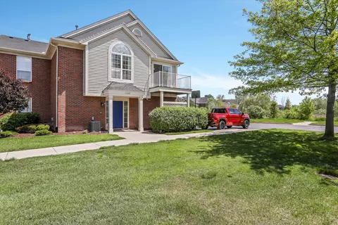 51558 Stern Ln, Chesterfield, MI 48051