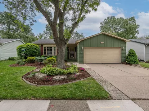 8866 Manton Ave, Plymouth, MI 48170