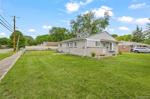 3907 Bayhan St, Inkster, MI 48141