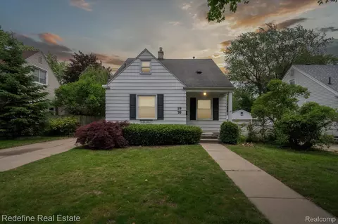 1976 Bacon Ave, Berkley, MI 48072