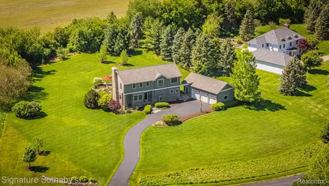 4893 High Meadow Ln, Scio, MI 48103