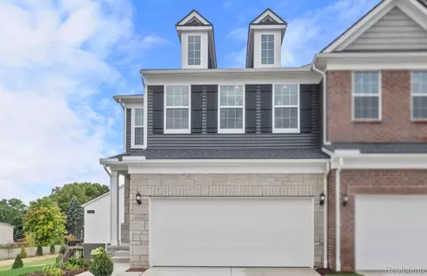 4062 Nottingham Cir, Independence, MI 48346