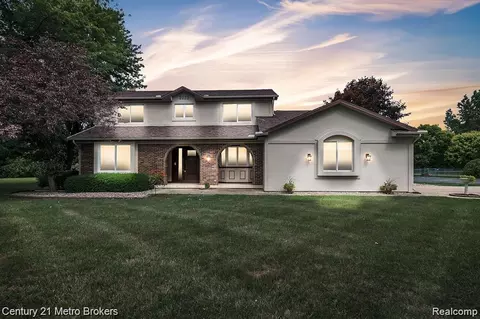 2232 Hayward St, Vienna, MI 48420