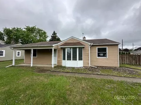 18543 Sunset St, Livonia, MI 48152